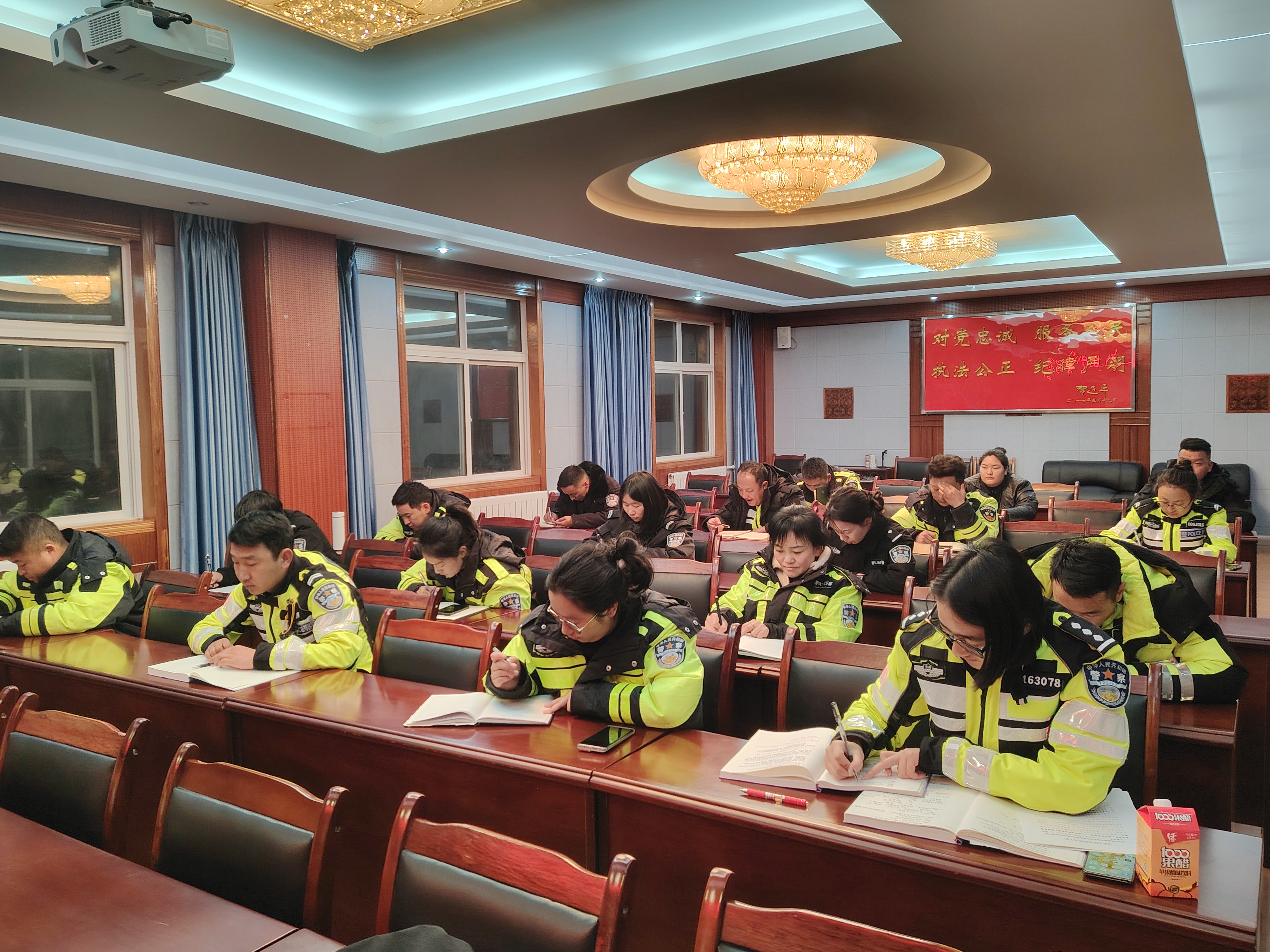 微信图片_20250404173553.jpg