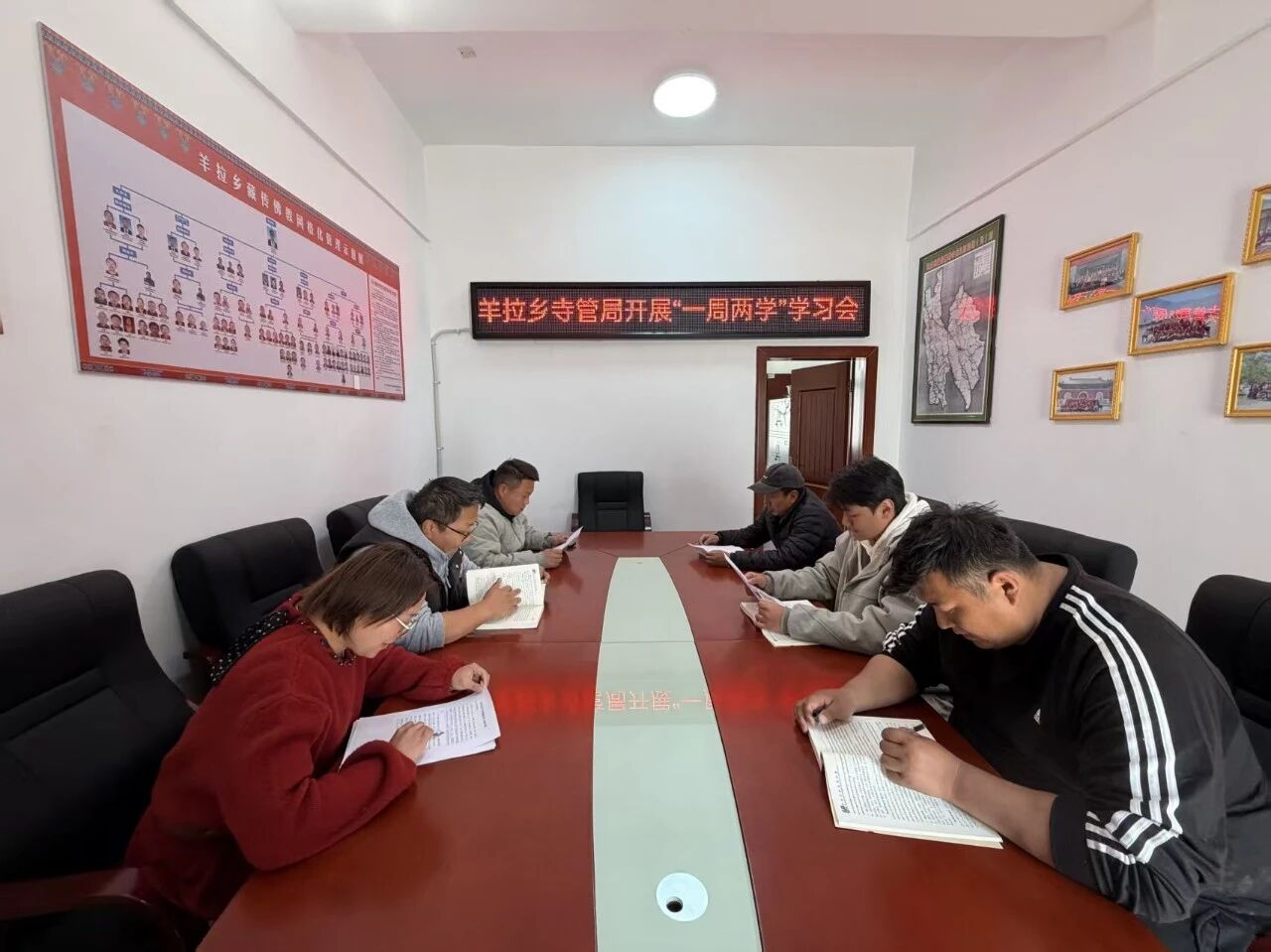 1772526308890057569.jpg b864e336aa0a3fa82b087a4b78657d59.jpg