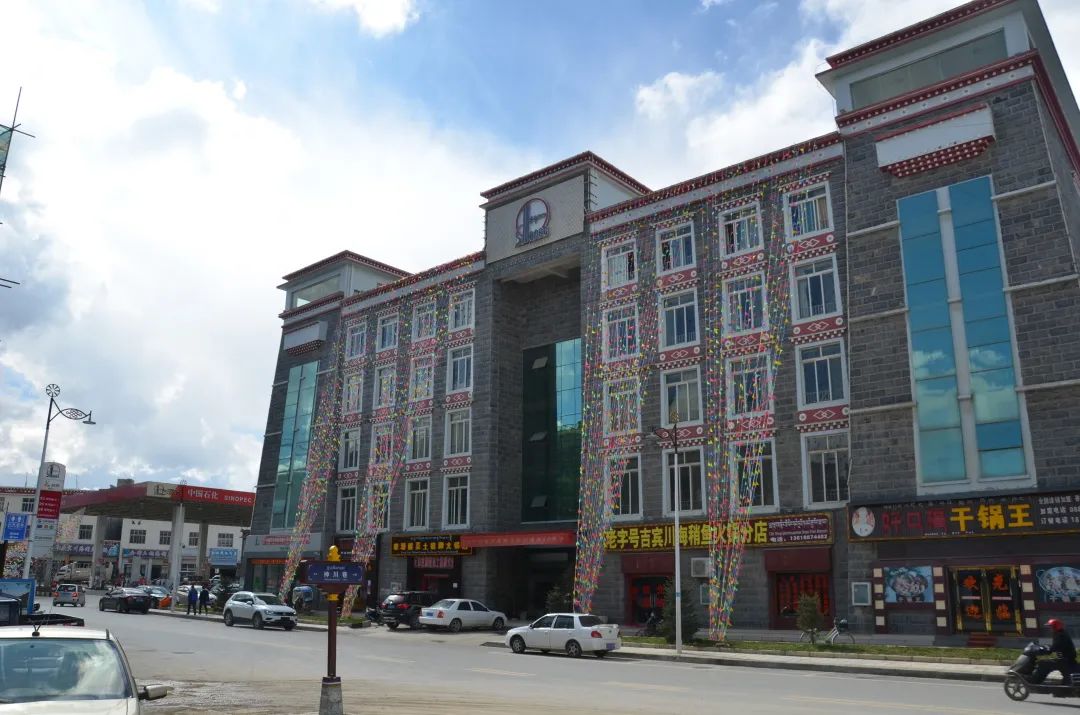 1718869941573064588.jpg fbf66abe0804ad5f00c16040dc57f141.jpg